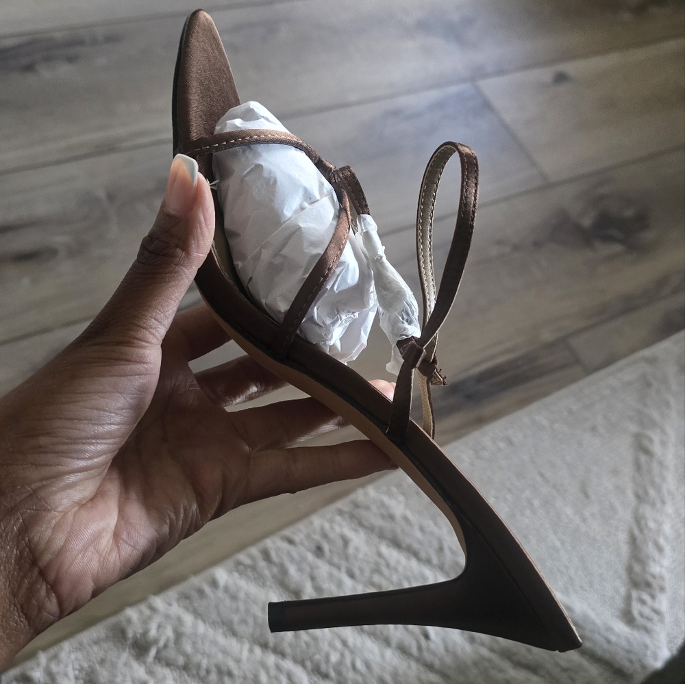 NWT Fashion Nova Keys Satin Ankle Strap Heels - Brown Size 10 - Picture 4 of 4